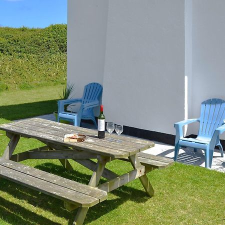 St Cadoc Cottage Saint Merryn Esterno foto