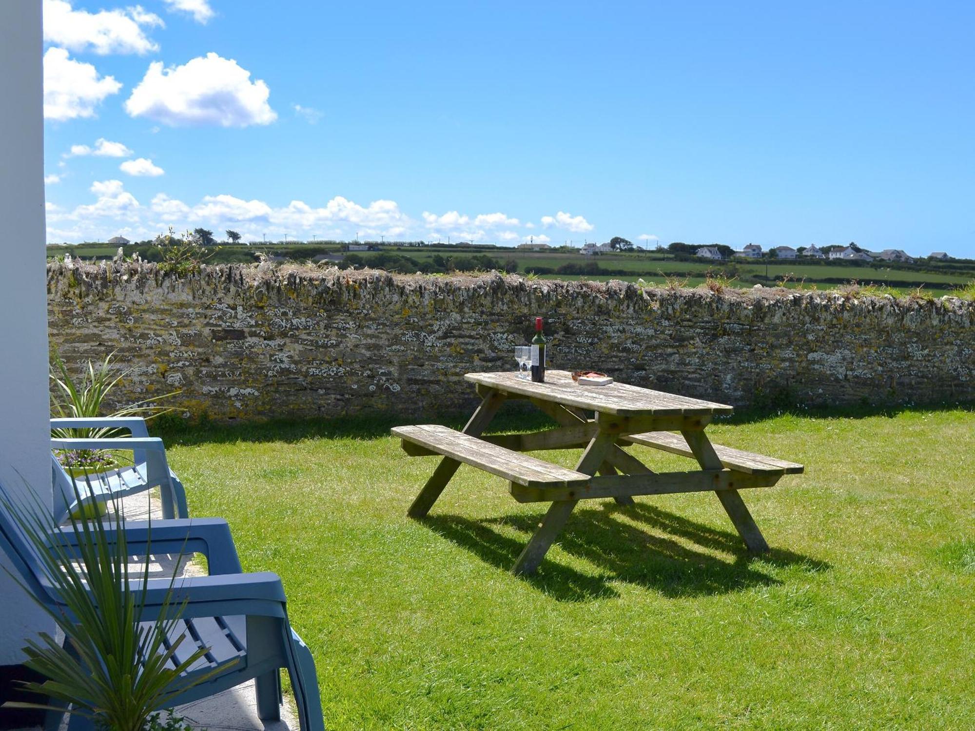 St Cadoc Cottage Saint Merryn Esterno foto